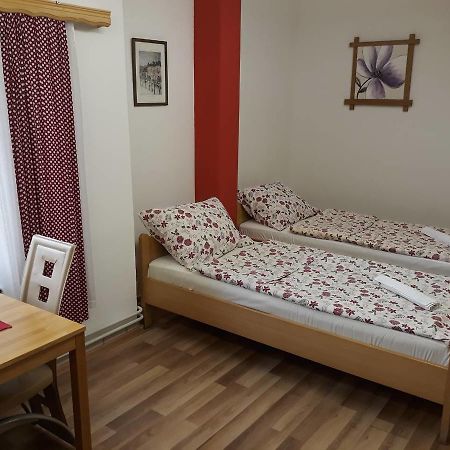 Apartments Emir توزلا المظهر الخارجي الصورة